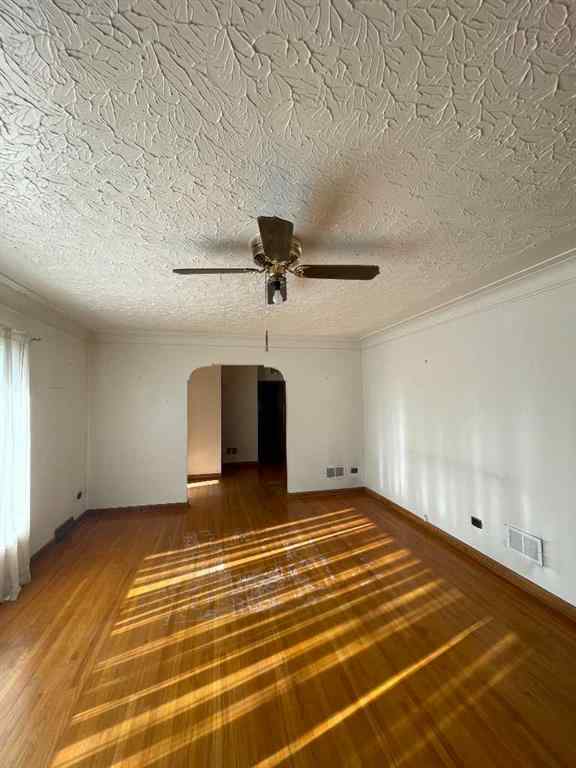 MLS® A2267480 - 2424 17 Avenue SW in Scarboro/Sunalta West Calgary, Residential