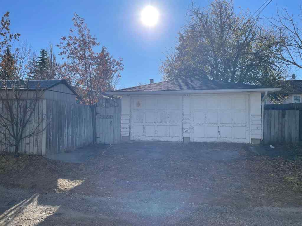MLS® A2267480 - 2424 17 Avenue SW in Scarboro/Sunalta West Calgary, Residential