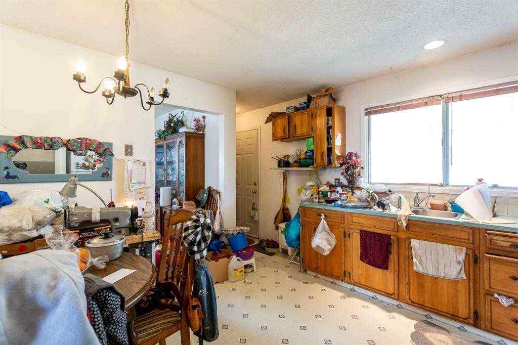 MLS&reg; # A2267488 - 7803 Hunterslea Crescent NW in Huntington Hills Calgary, Residential Open Houses