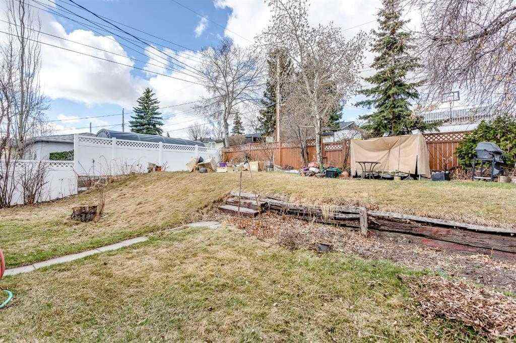 MLS&reg; # A2267488 - 7803 Hunterslea Crescent NW in Huntington Hills Calgary, Residential Open Houses