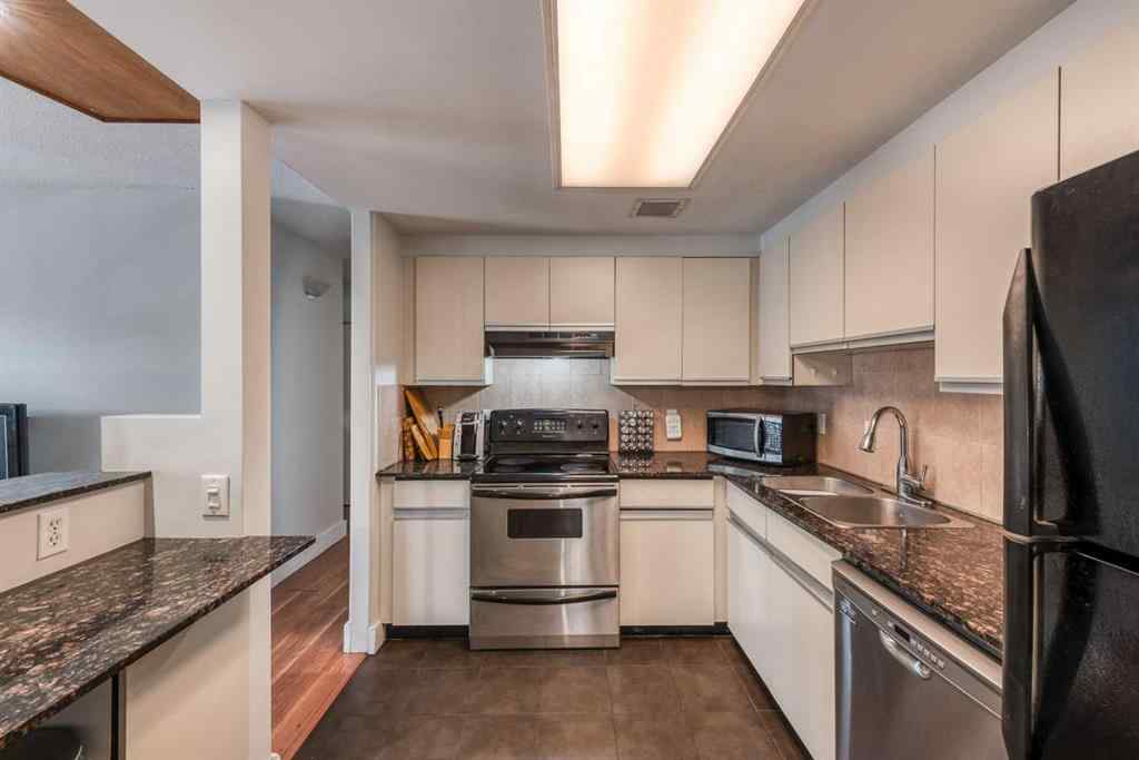 MLS&reg; # A2267505 - Unit #305 626 24 Avenue SW in Cliff Bungalow Calgary, Residential Open Houses