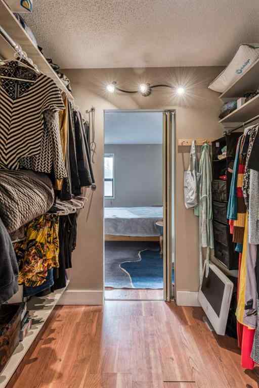 MLS&reg; # A2267505 - Unit #305 626 24 Avenue SW in Cliff Bungalow Calgary, Residential Open Houses