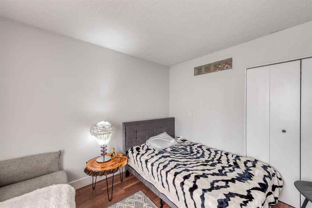 MLS&reg; # A2267505 - Unit #305 626 24 Avenue SW in Cliff Bungalow Calgary, Residential Open Houses