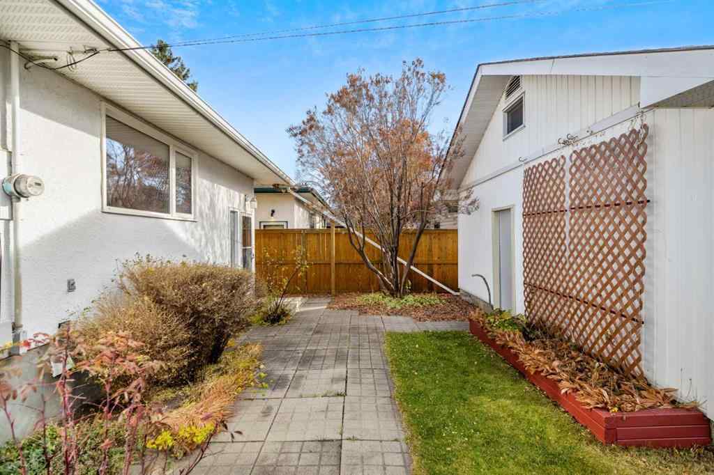 MLS® A2267532 - 827 Lake Emerald Place SE in Lake Bonavista Calgary, Residential