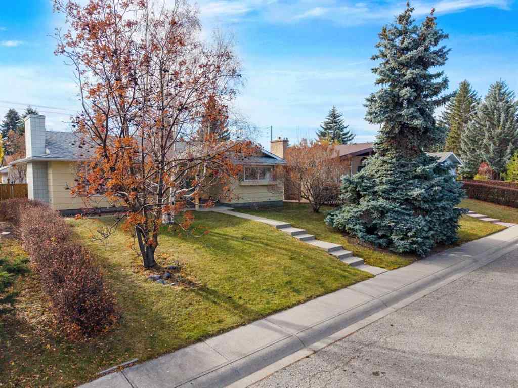 MLS® A2267532 - 827 Lake Emerald Place SE in Lake Bonavista Calgary, Residential