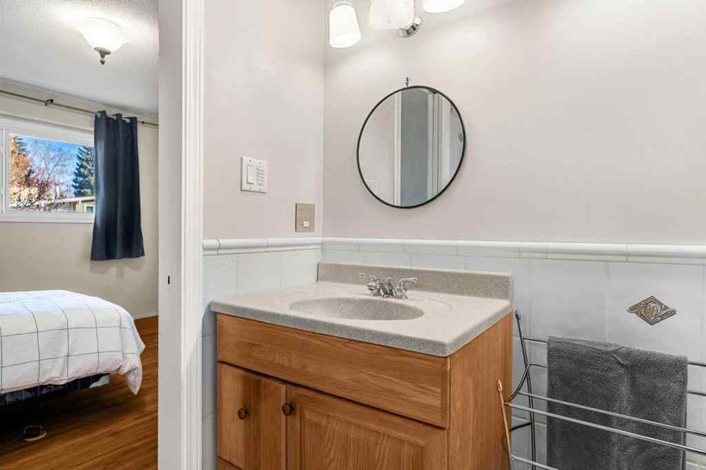 MLS® A2267532 - 827 Lake Emerald Place SE in Lake Bonavista Calgary, Residential