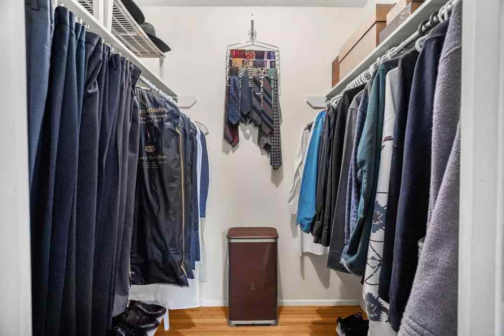 MLS® A2267532 - 827 Lake Emerald Place SE in Lake Bonavista Calgary, Residential