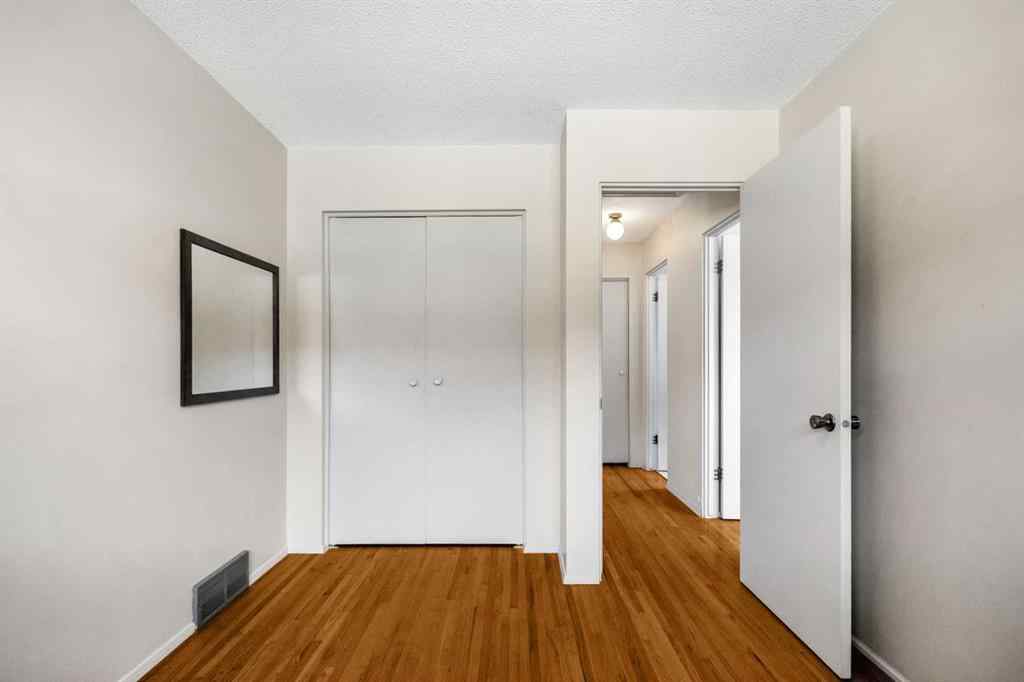 MLS® A2267532 - 827 Lake Emerald Place SE in Lake Bonavista Calgary, Residential