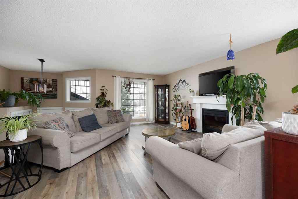 MLS&reg; # A2267533 - 157 Archibald Close  in Timberlea Fort McMurray, Residential Open Houses