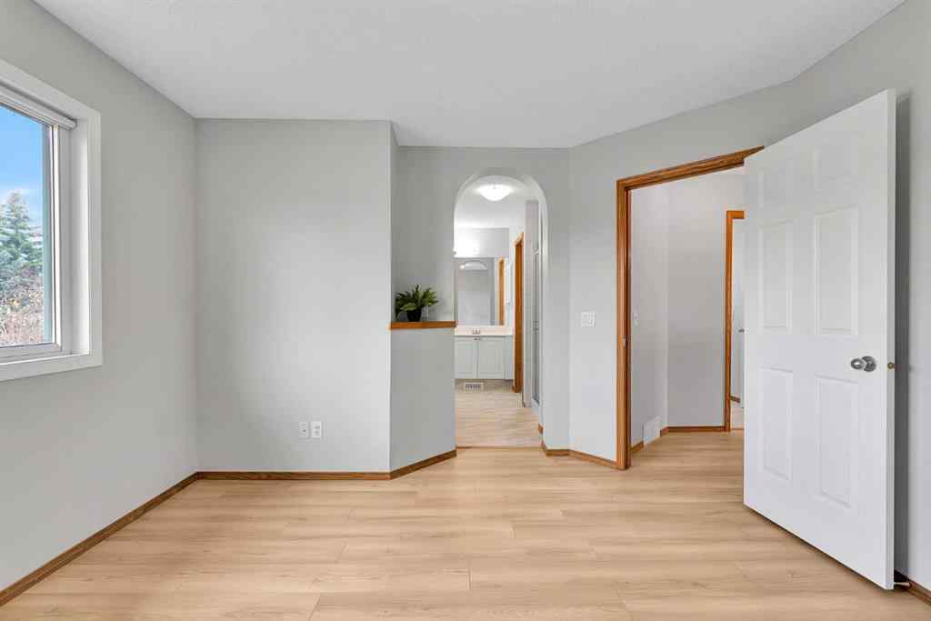 MLS® A2267537 - 6 Country Hills Manor NW in Country Hills Calgary, Residential