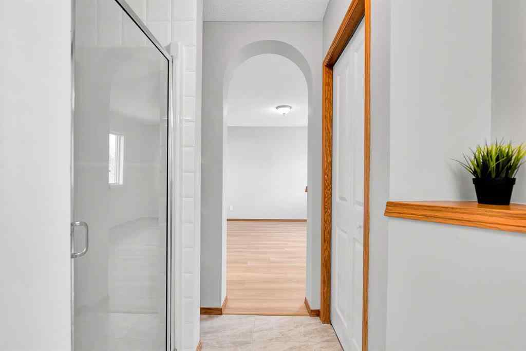 MLS® A2267537 - 6 Country Hills Manor NW in Country Hills Calgary, Residential