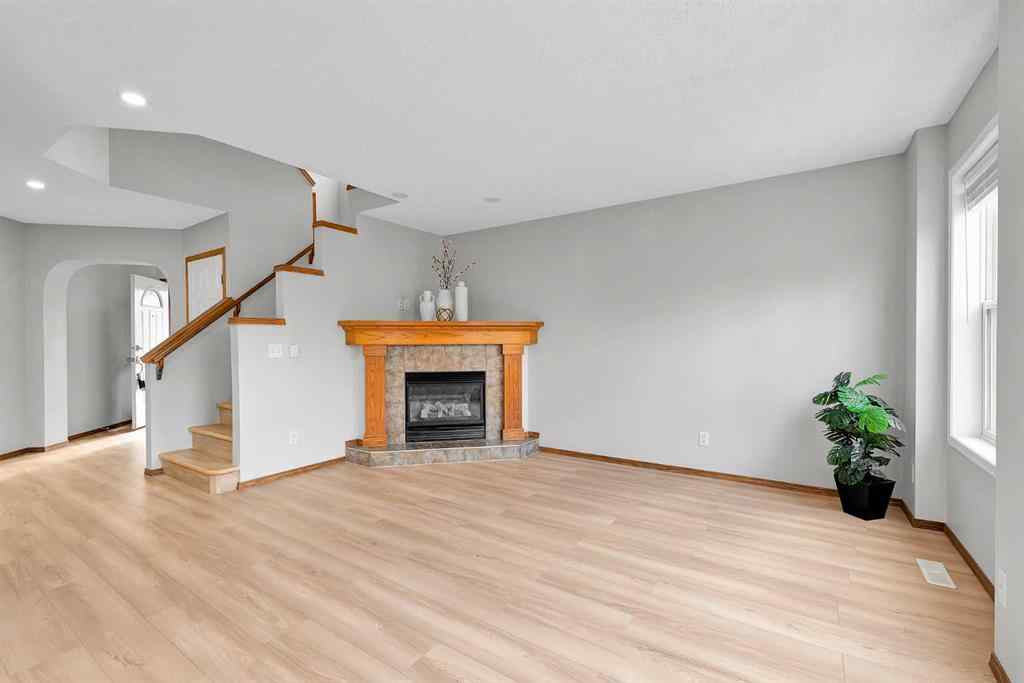 MLS® A2267537 - 6 Country Hills Manor NW in Country Hills Calgary, Residential