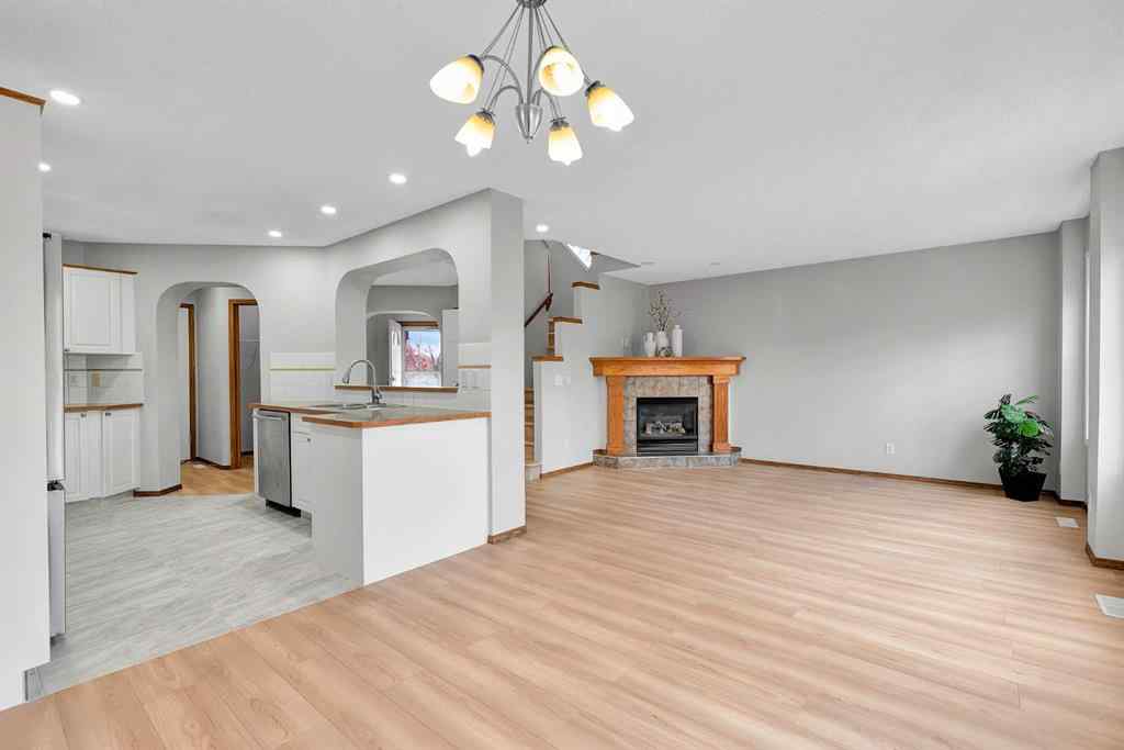 MLS® A2267537 - 6 Country Hills Manor NW in Country Hills Calgary, Residential