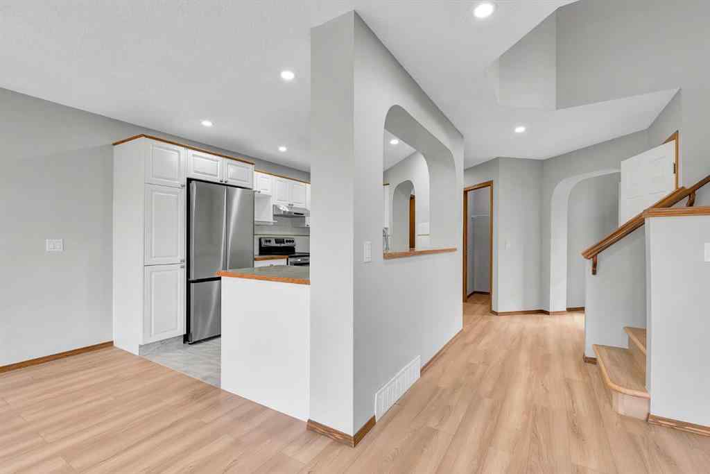 MLS® A2267537 - 6 Country Hills Manor NW in Country Hills Calgary, Residential