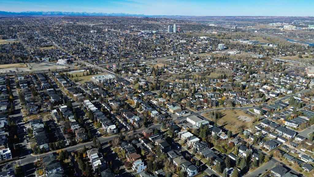 MLS® A2267538 - 2720 20 Street SW in South Calgary Calgary, Residential