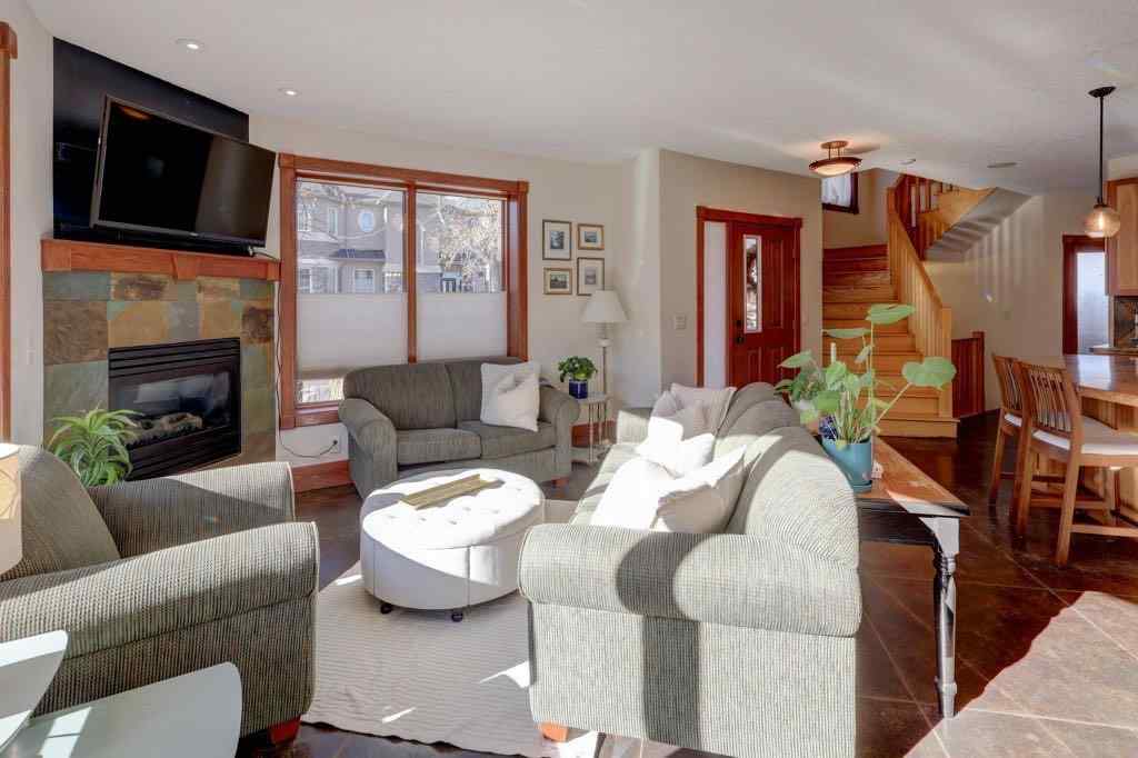 MLS® A2267538 - 2720 20 Street SW in South Calgary Calgary, Residential