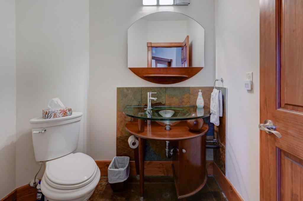 MLS® A2267538 - 2720 20 Street SW in South Calgary Calgary, Residential