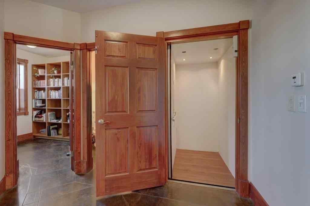 MLS® A2267538 - 2720 20 Street SW in South Calgary Calgary, Residential