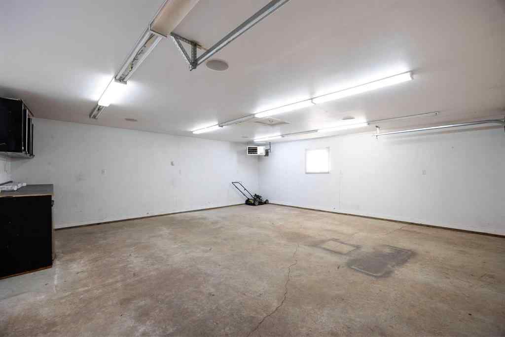 MLS&reg; # A2267540 - 122 Maclaren Bay  in Dickinsfield Fort McMurray, Residential Open Houses