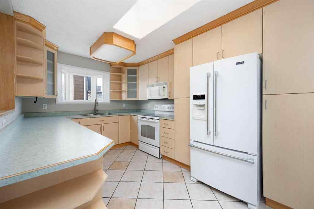 MLS® A2267540 - 122 Maclaren Bay  in Dickinsfield Fort McMurray, Residential