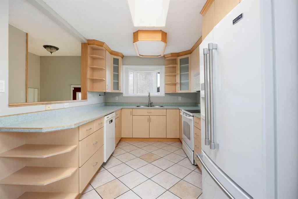 MLS® A2267540 - 122 Maclaren Bay  in Dickinsfield Fort McMurray, Residential