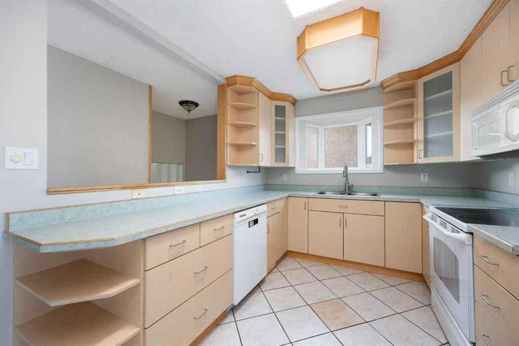 MLS® A2267540 - 122 Maclaren Bay  in Dickinsfield Fort McMurray, Residential