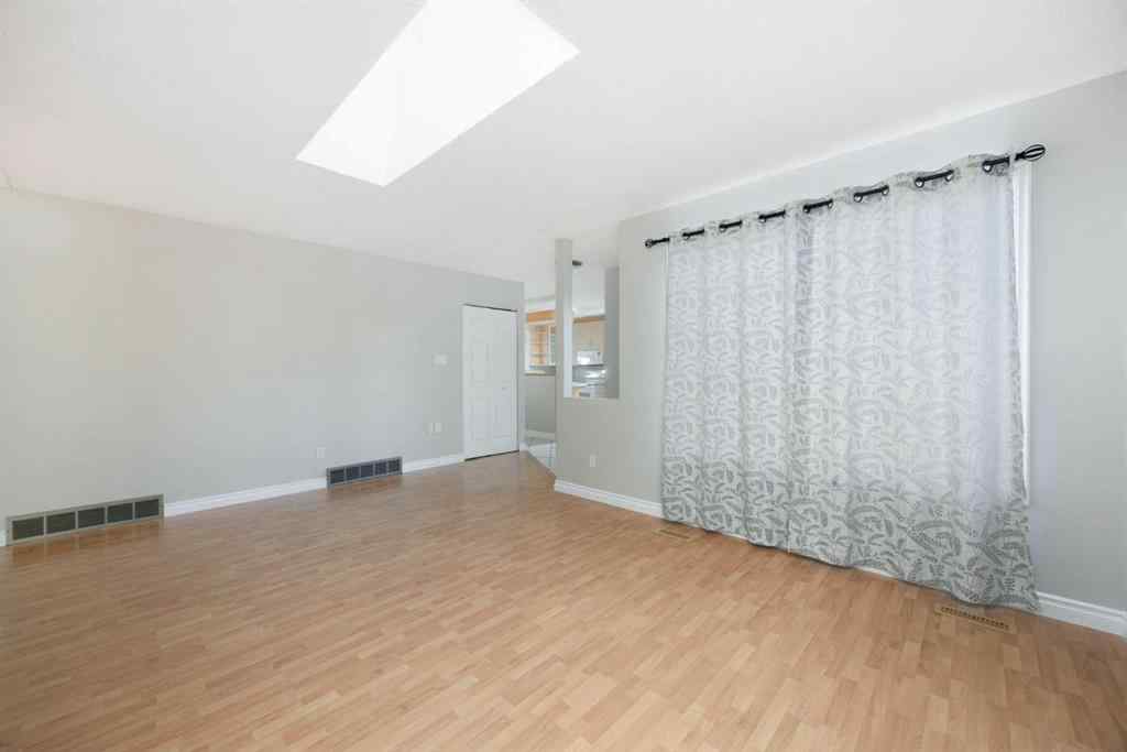 MLS® A2267540 - 122 Maclaren Bay  in Dickinsfield Fort McMurray, Residential