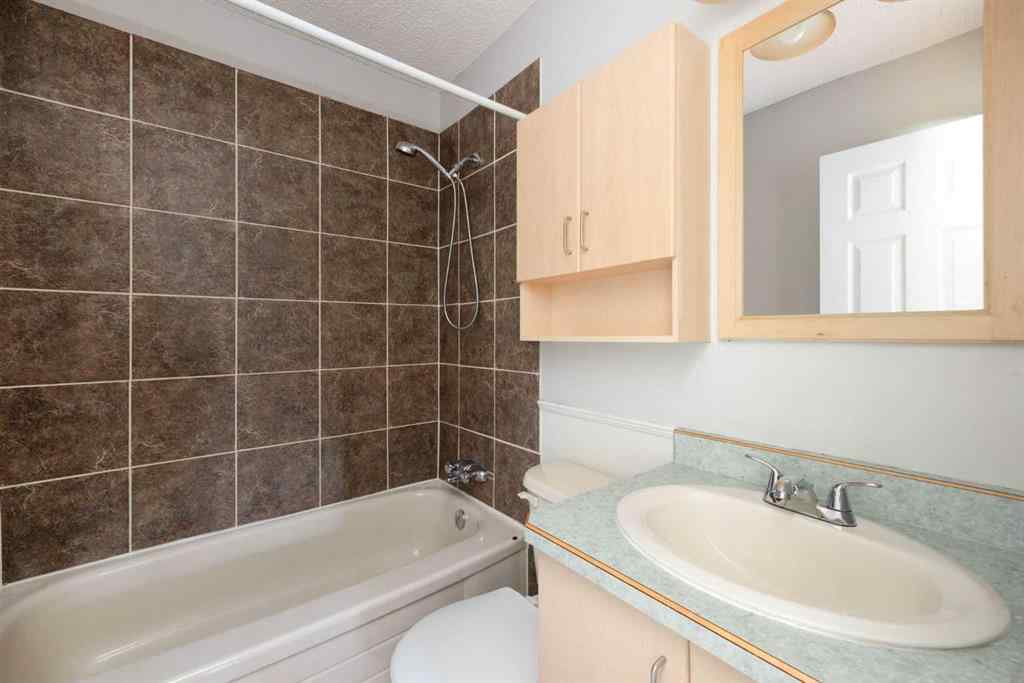 MLS® A2267540 - 122 Maclaren Bay  in Dickinsfield Fort McMurray, Residential