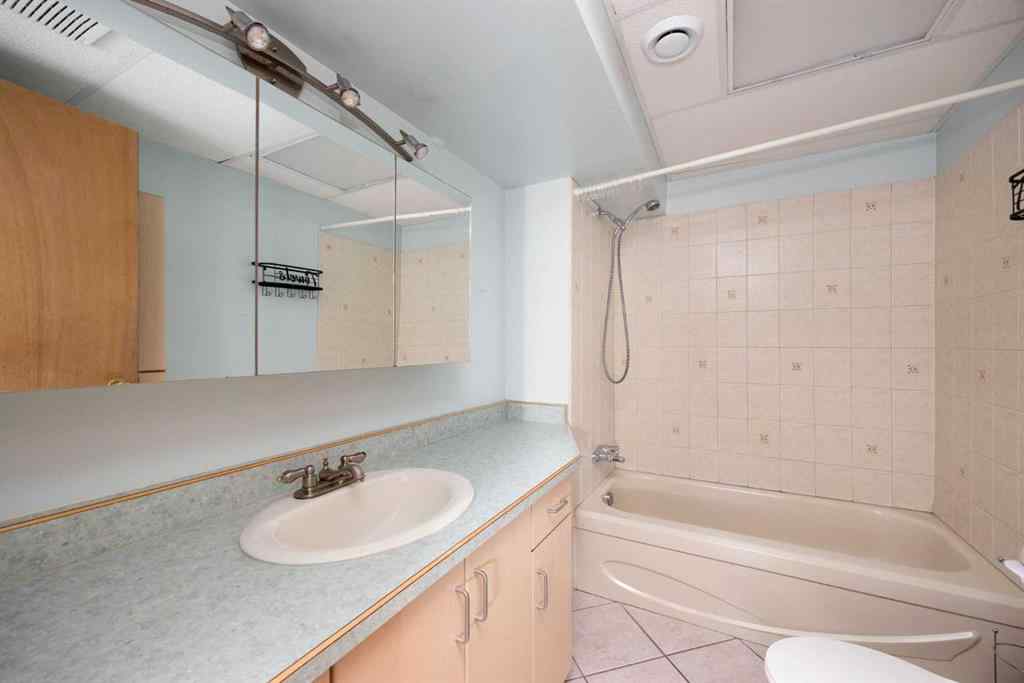 MLS® A2267540 - 122 Maclaren Bay  in Dickinsfield Fort McMurray, Residential