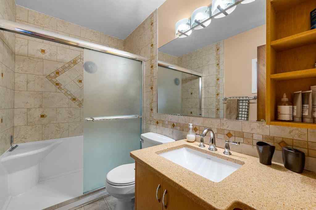 MLS® A2267546 - 7 Bernard Court NW in Beddington Heights Calgary, Residential