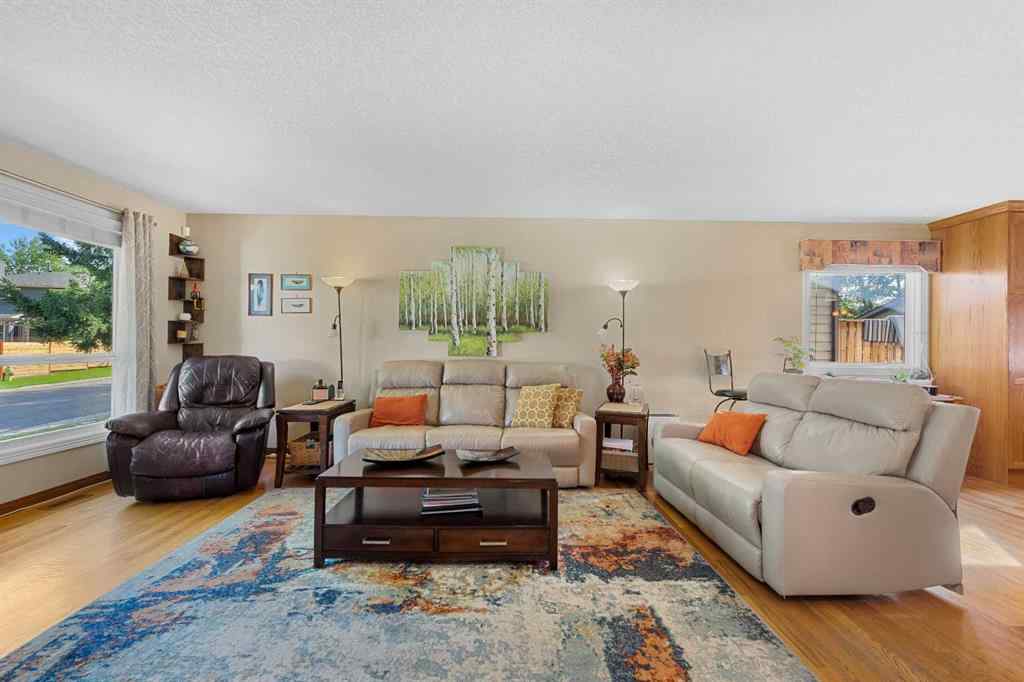 MLS® A2267546 - 7 Bernard Court NW in Beddington Heights Calgary, Residential