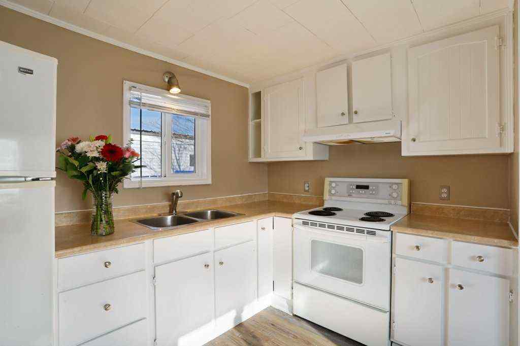 MLS&reg; # A2267547 - 52 Lake Stafford Crescent  in North End Brooks, Mobile Open Houses