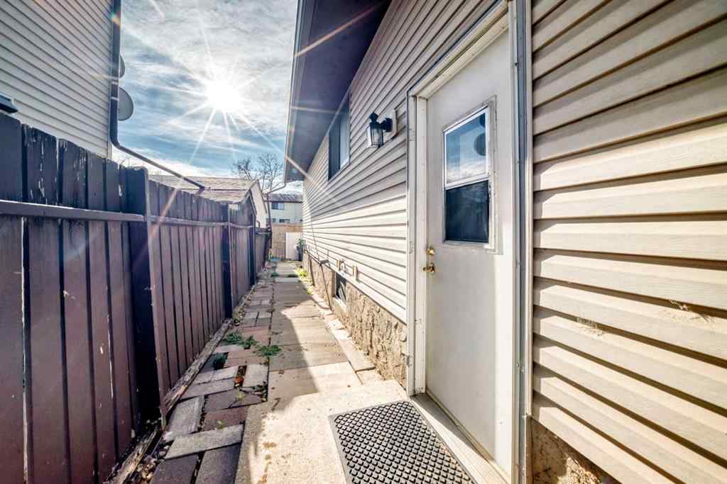 MLS® A2267549 - 5623 Templehill Road NE in Temple Calgary, Residential