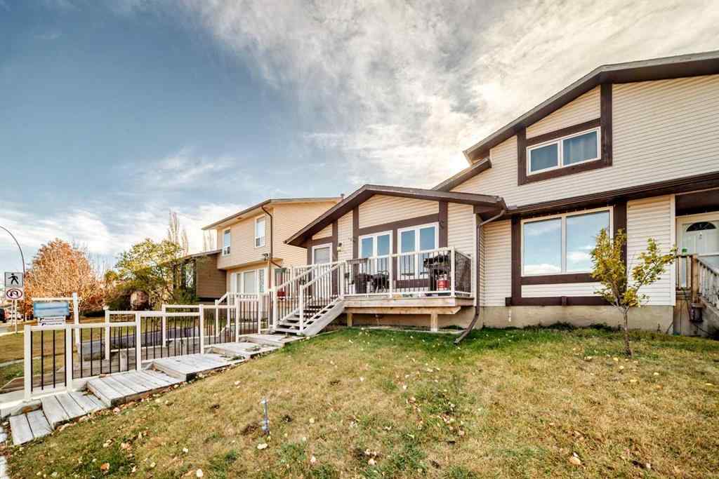 MLS® A2267549 - 5623 Templehill Road NE in Temple Calgary, Residential