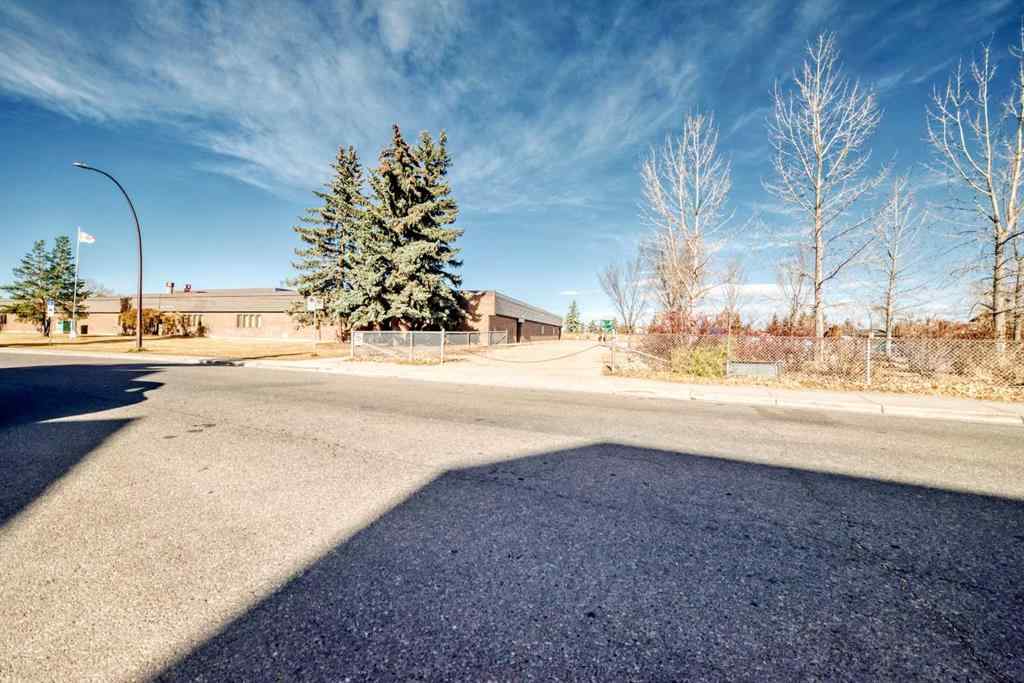 MLS® A2267549 - 5623 Templehill Road NE in Temple Calgary, Residential