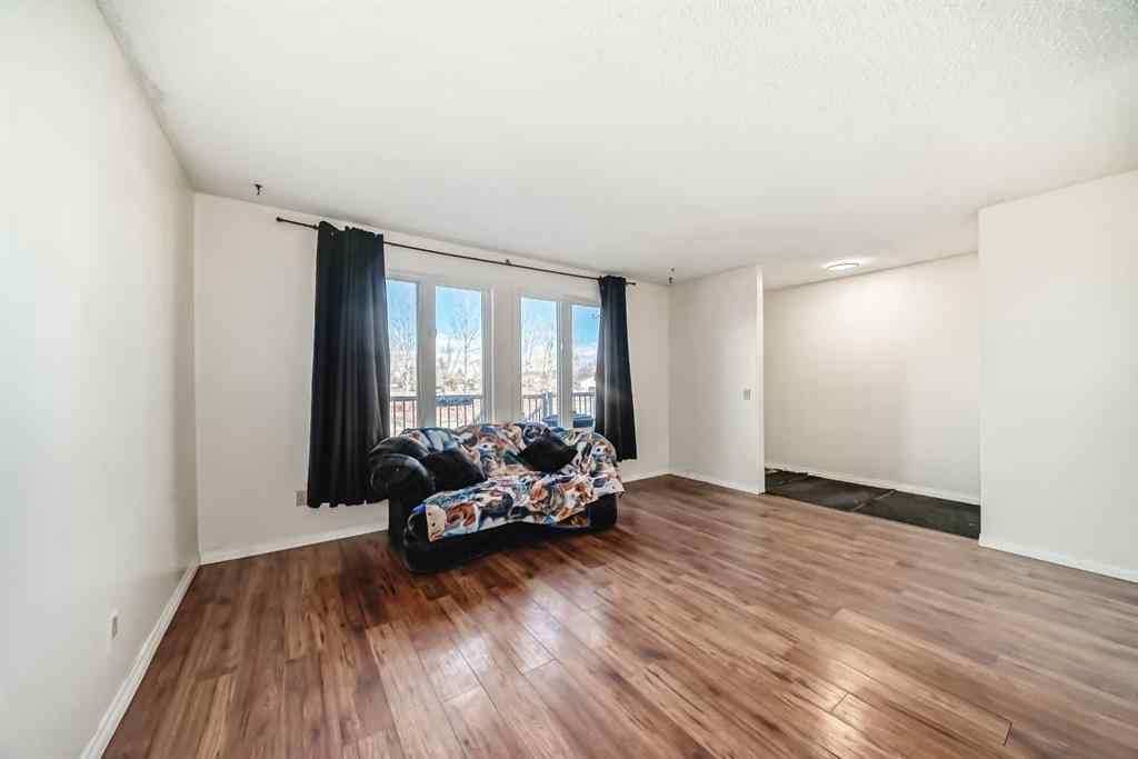 MLS® A2267549 - 5623 Templehill Road NE in Temple Calgary, Residential