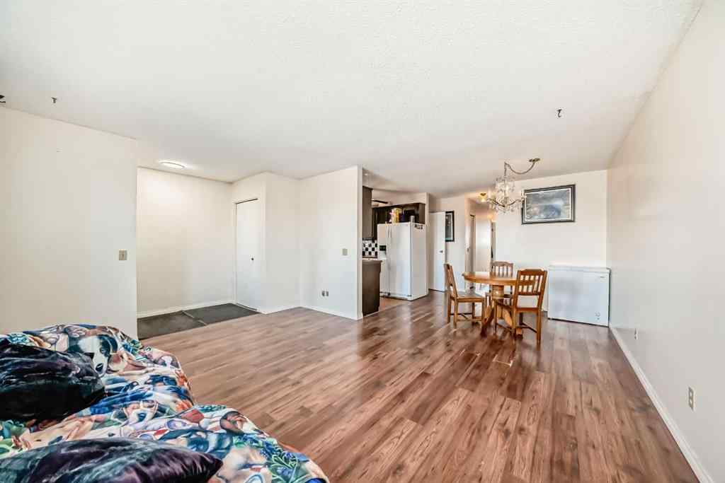 MLS® A2267549 - 5623 Templehill Road NE in Temple Calgary, Residential