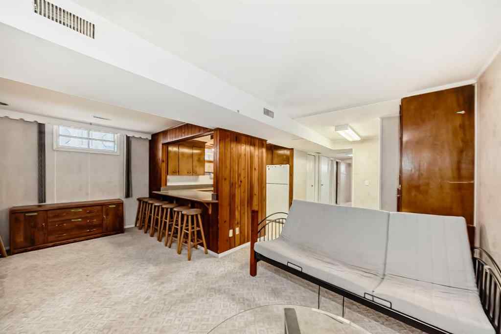 MLS® A2267549 - 5623 Templehill Road NE in Temple Calgary, Residential