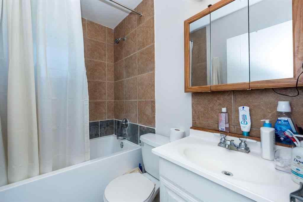 MLS&reg; # A2267550 - 2210 35 Street SE in Southview Calgary, Residential Open Houses