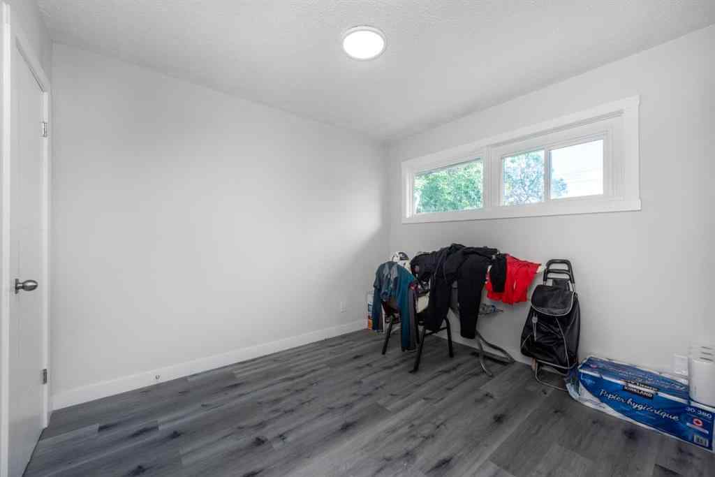 MLS&reg; # A2267550 - 2210 35 Street SE in Southview Calgary, Residential Open Houses