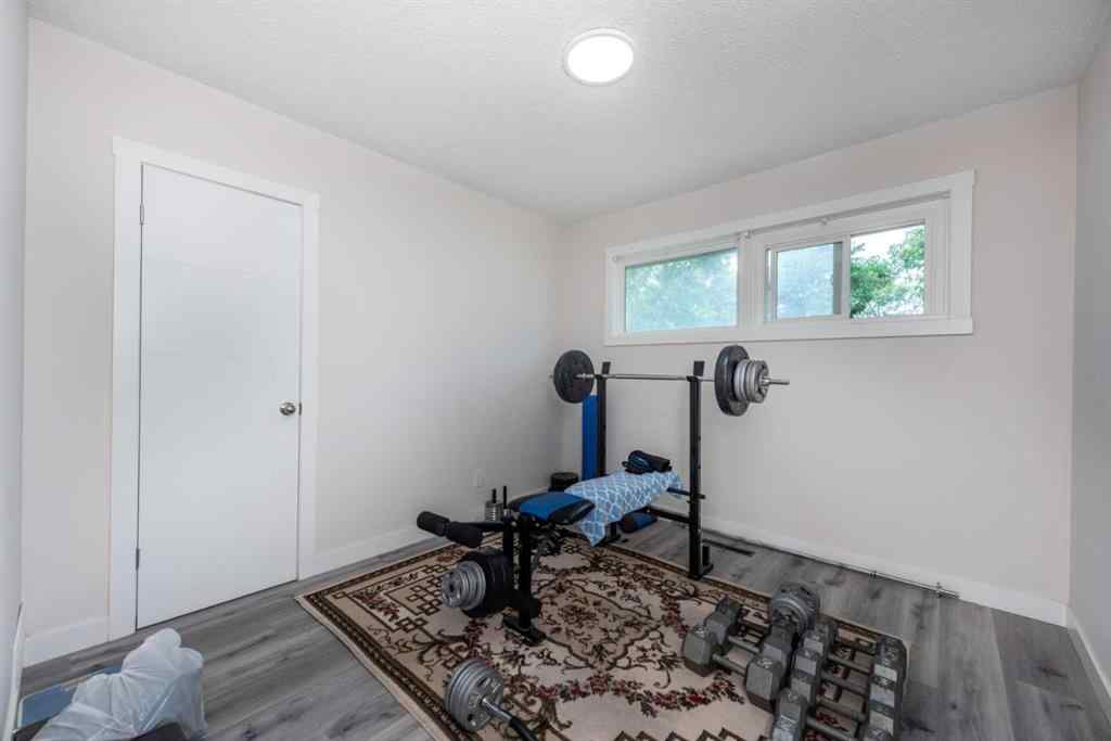 MLS&reg; # A2267550 - 2210 35 Street SE in Southview Calgary, Residential Open Houses