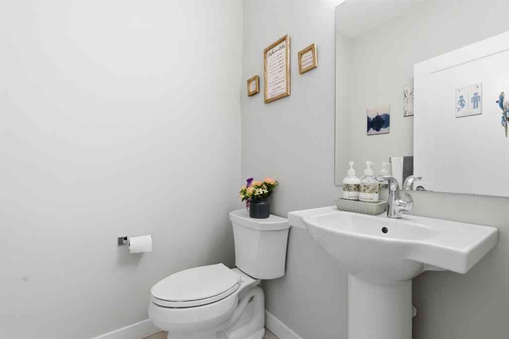 MLS® A2267554 - 163 Chelsea Road  in Chelsea_CH Chestermere, Residential