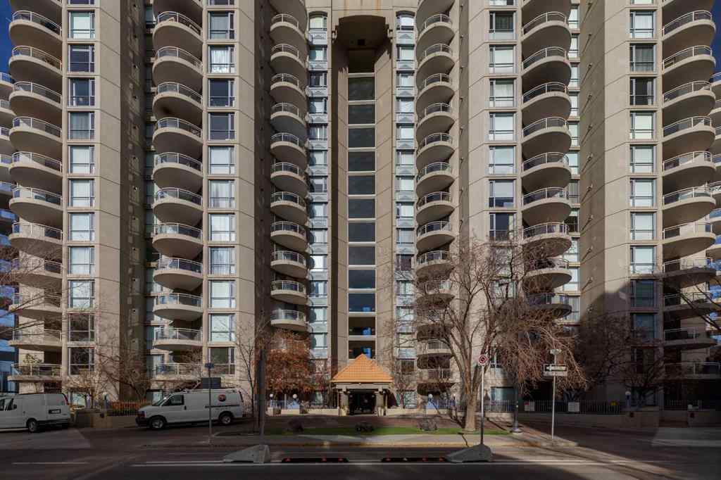 MLS® A2267556 - Unit #1303 804 3 Avenue SW in Eau Claire Calgary, Residential