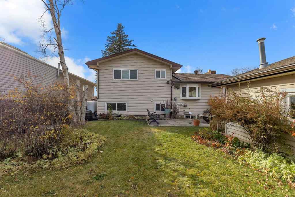 MLS® A2267557 - 4632 26 Avenue NE in Rundle Calgary, Residential