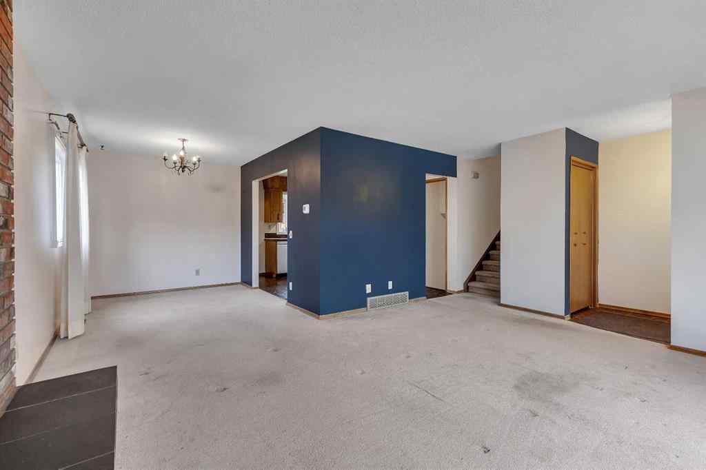 MLS® A2267557 - 4632 26 Avenue NE in Rundle Calgary, Residential