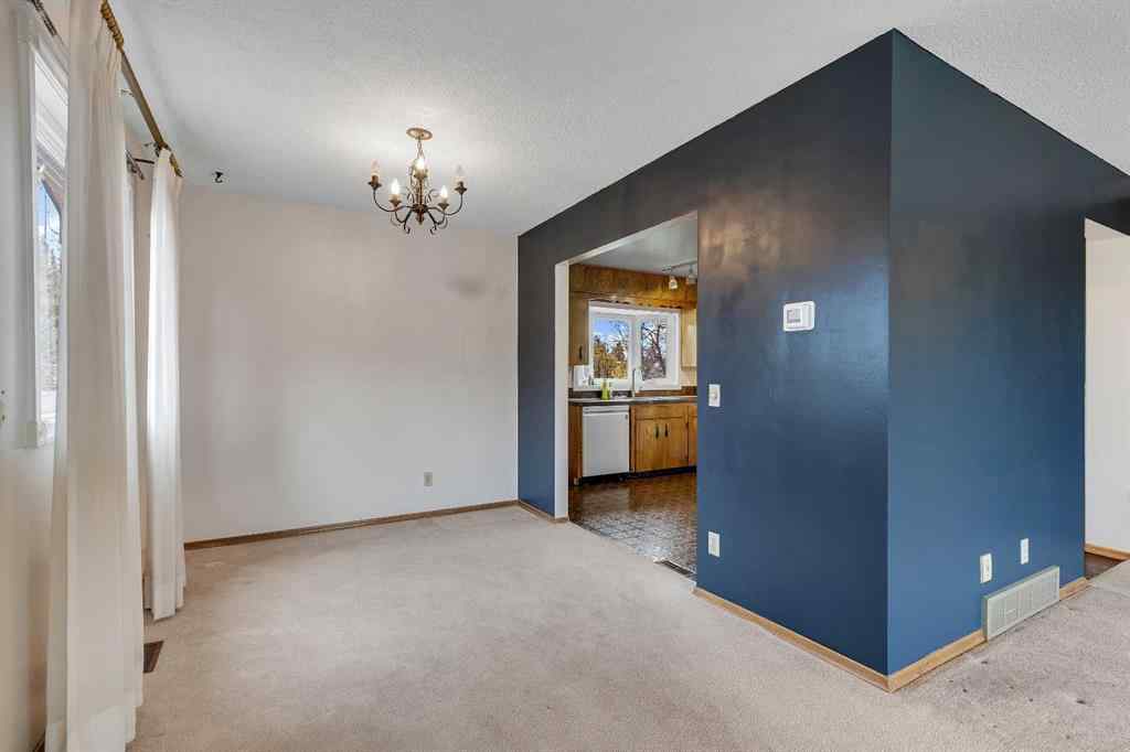 MLS® A2267557 - 4632 26 Avenue NE in Rundle Calgary, Residential