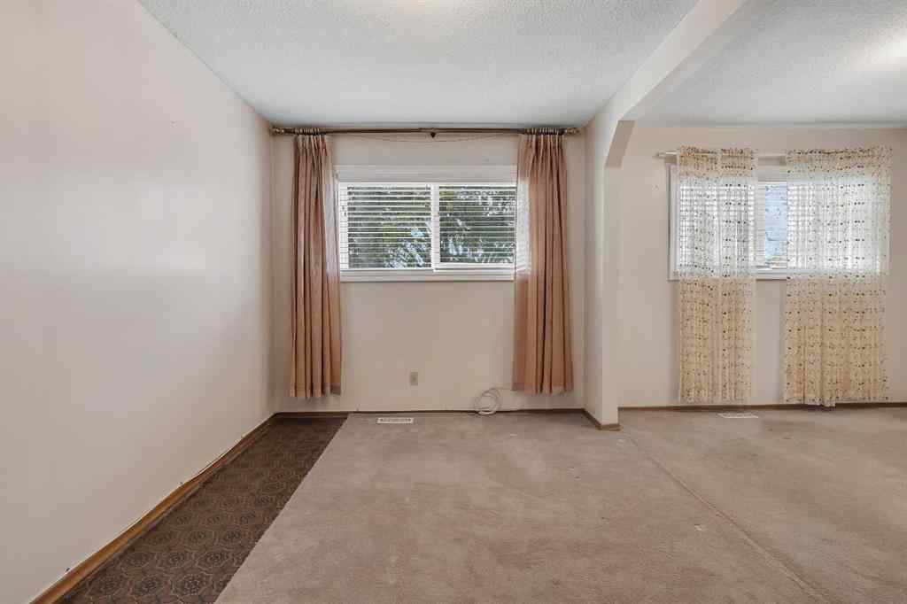 MLS® A2267557 - 4632 26 Avenue NE in Rundle Calgary, Residential