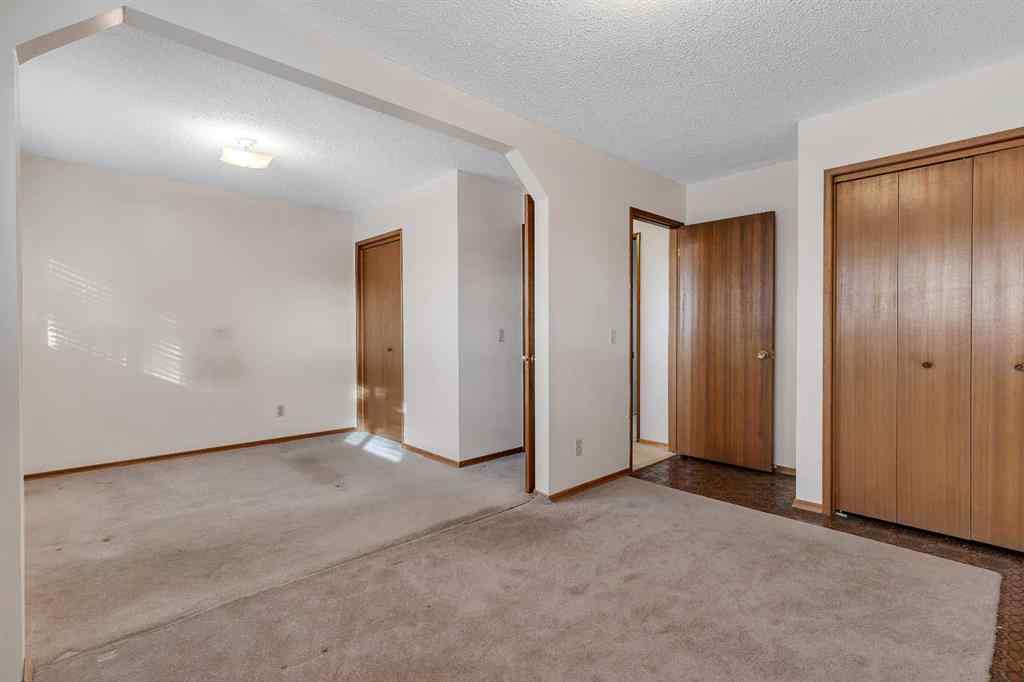 MLS® A2267557 - 4632 26 Avenue NE in Rundle Calgary, Residential