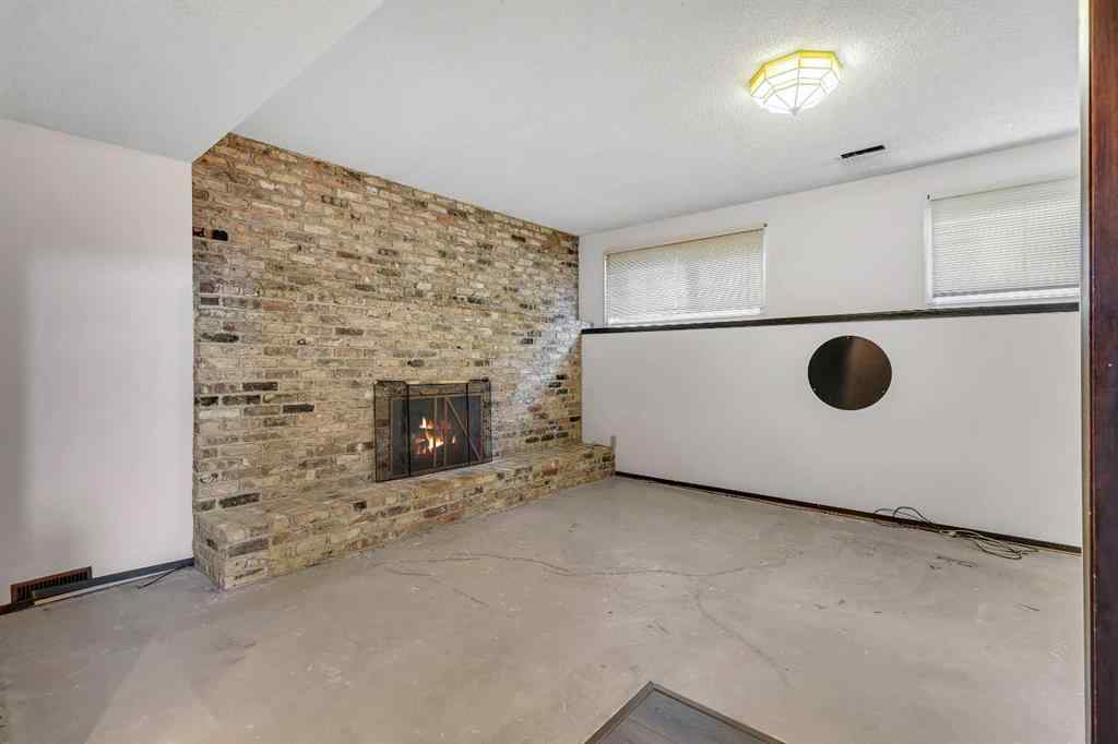 MLS® A2267557 - 4632 26 Avenue NE in Rundle Calgary, Residential