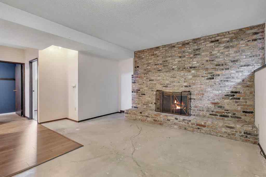 MLS® A2267557 - 4632 26 Avenue NE in Rundle Calgary, Residential